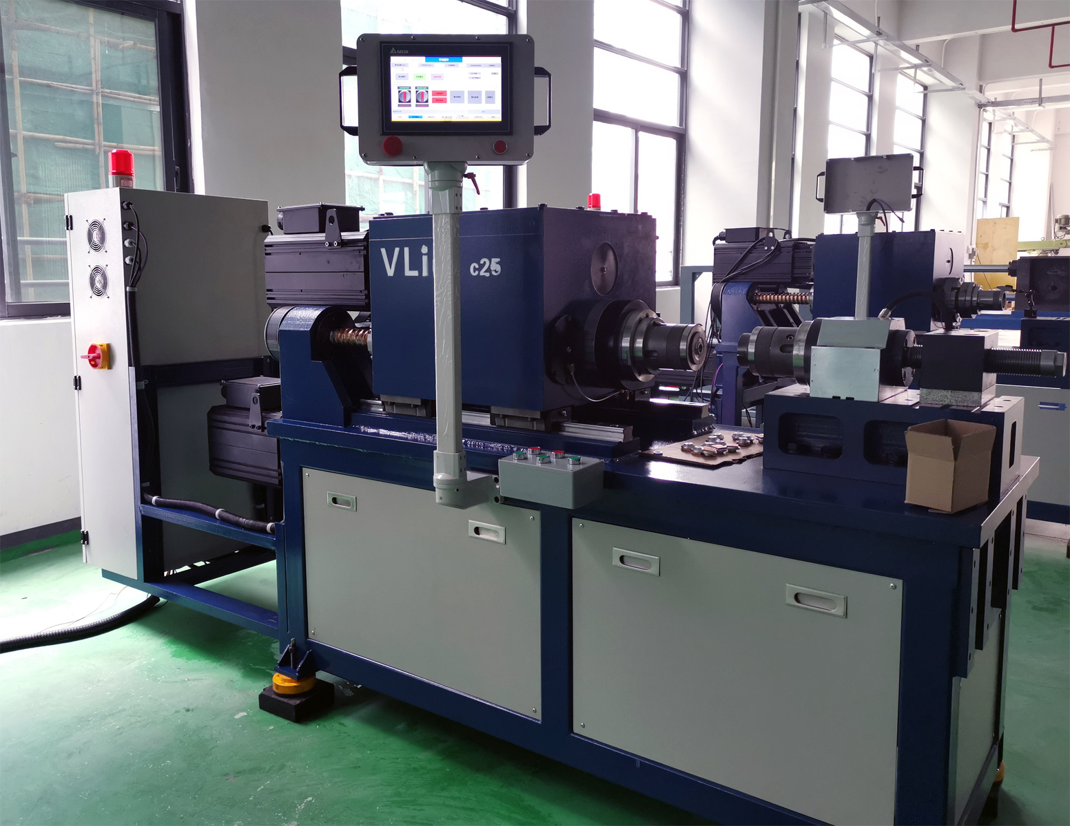 電動(dòng)伺服旋轉(zhuǎn)摩擦焊